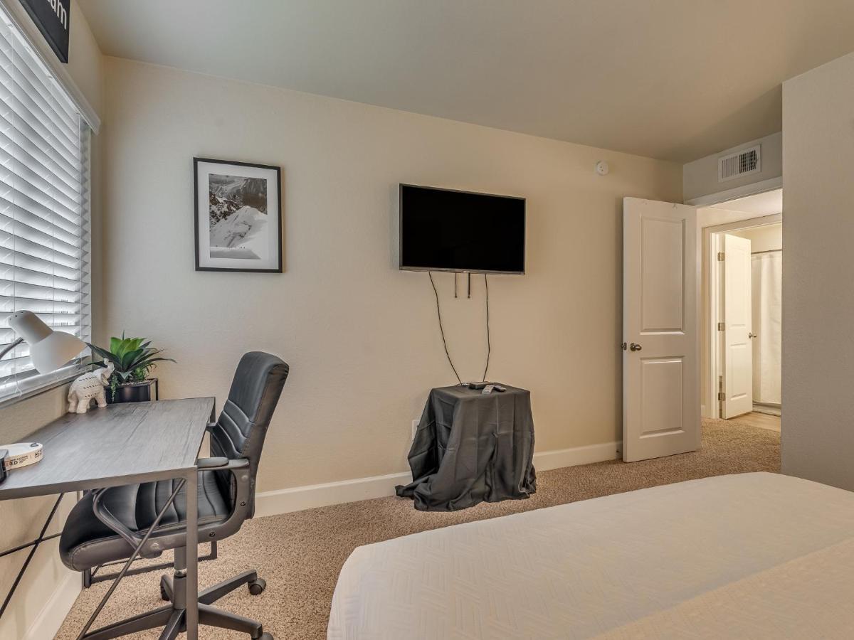 Outercontinental Lounge Apartman Oklahoma City Kültér fotó